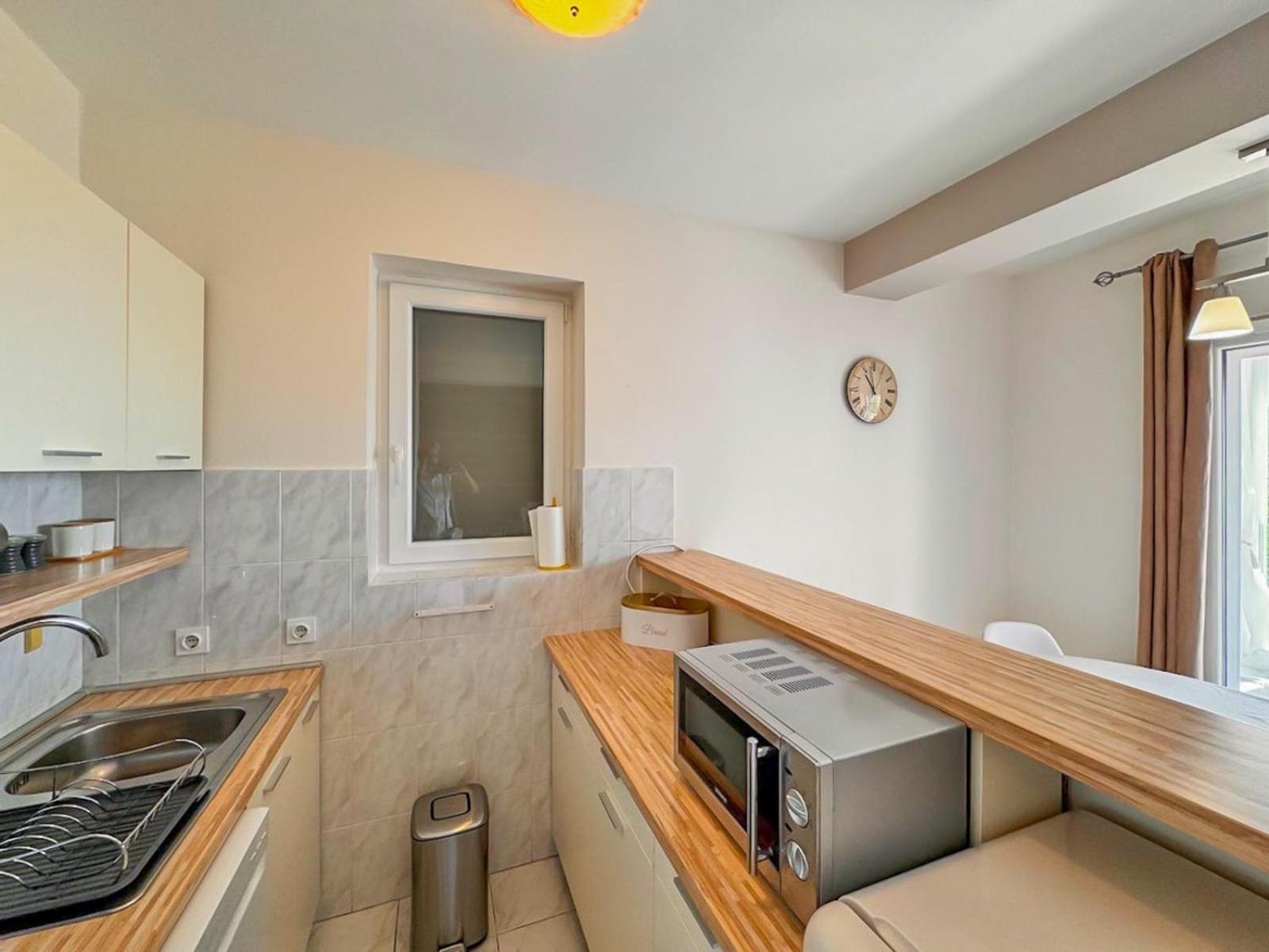 Studio Vesna With A Terrace And Sea View ราบัซ ภายนอก รูปภาพ